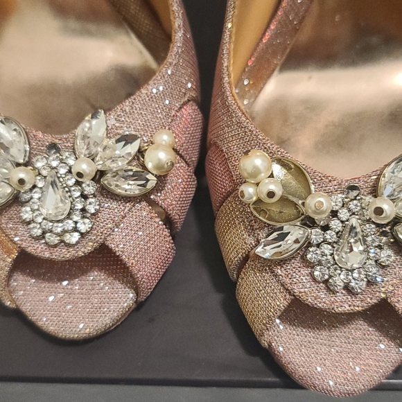 Badgley Mischka - Picture 3 of 3